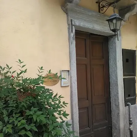 Camera Alla Corte Affittacamere Domodossola